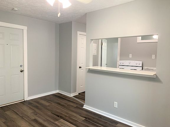 3rd image of 700 S 6th St #6