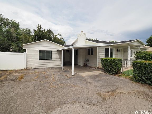 4th image of 449 E Serenity Oak Ln
