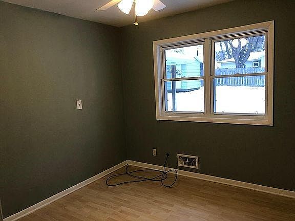4th image of 622 Hazel Ln