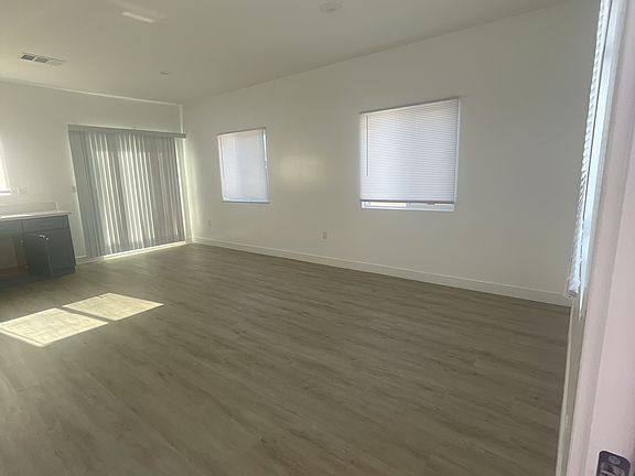 5th image of 24953 Union St #2