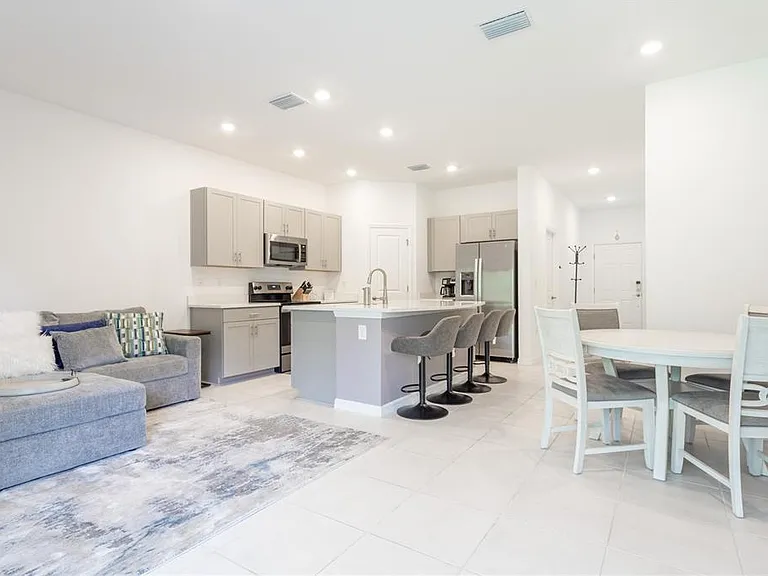 8473 Lunar Skye St — Photo 20