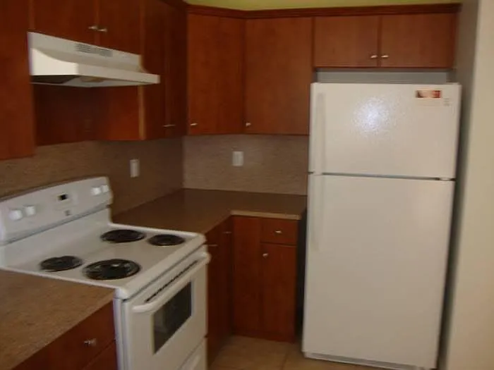 1141 Eisenhower Blvd — Photo 1