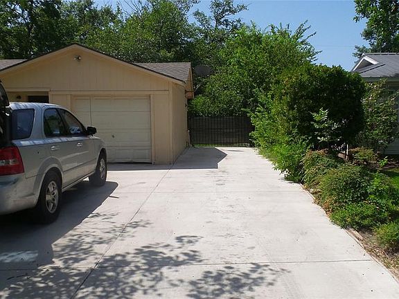 2nd image of 4812 Nadine Dr