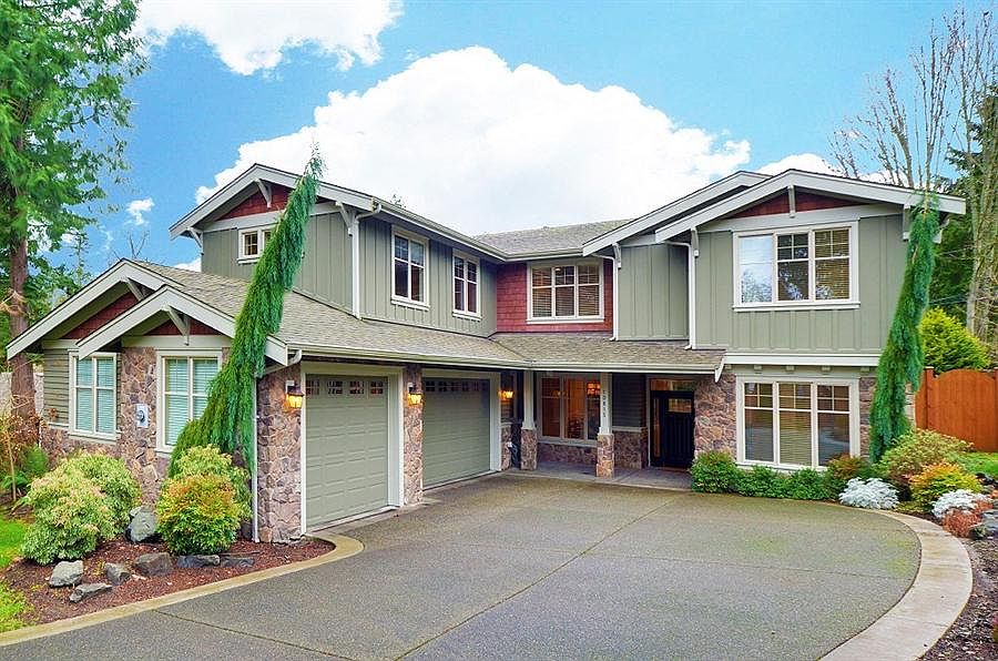1st image of 10815 110th Ave NE