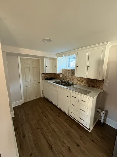 8 Hubbard St Photo 1