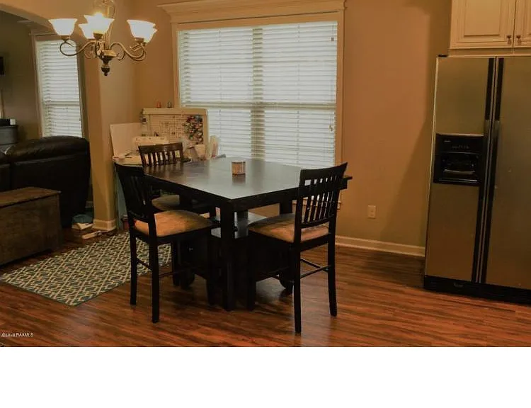 112 Meadowhollow Dr — Photo 8