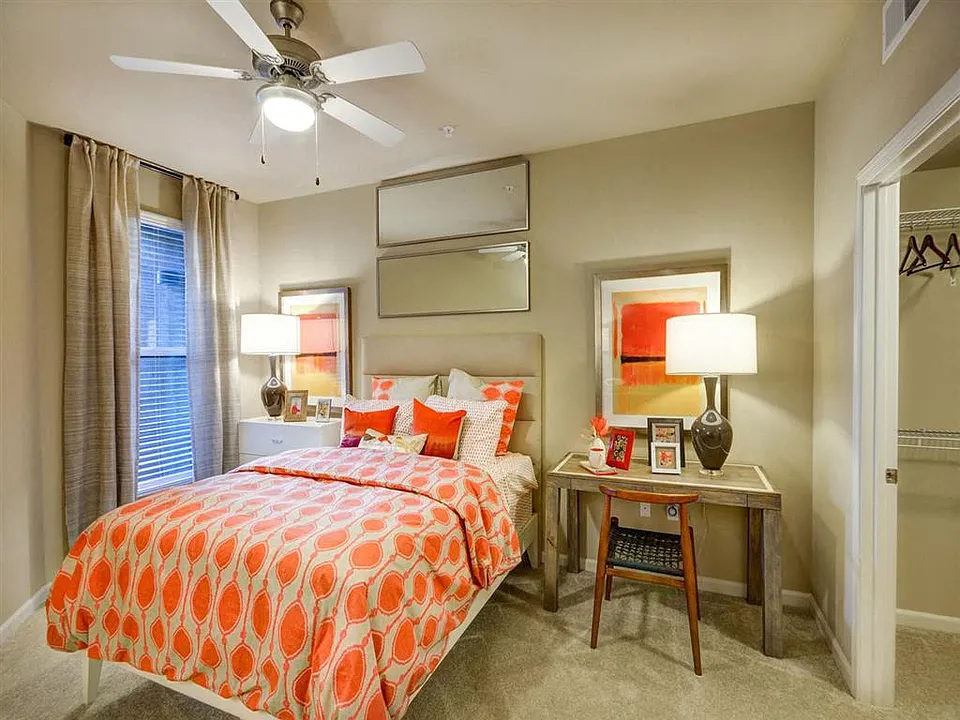 Large master suites include walk-in closets in some units