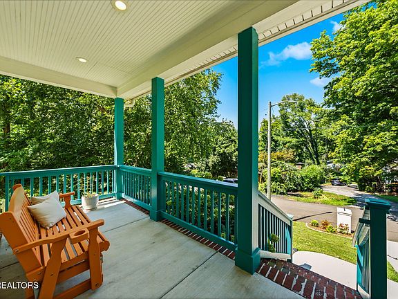 4th image of 5810 Westover Dr