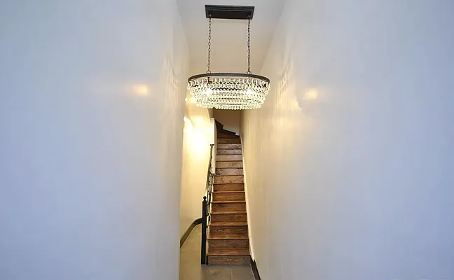 Rented by Hagstrom Management Inc | media 28