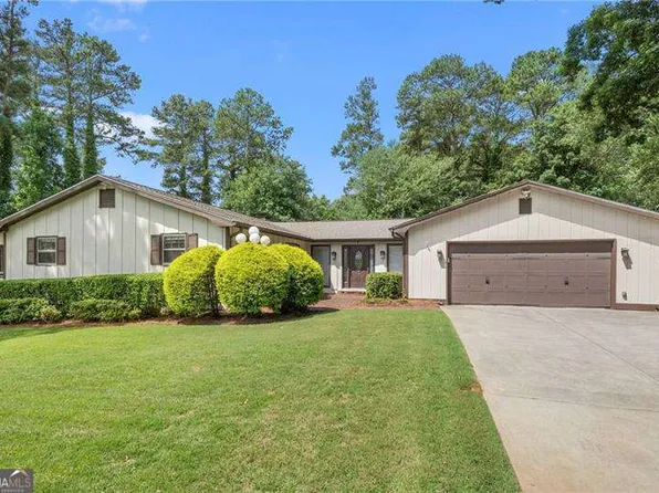 1204 Heritage Hills Cir, Snellville, GA 30078