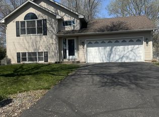 9216 124th Pl N, Champlin, MN 55316