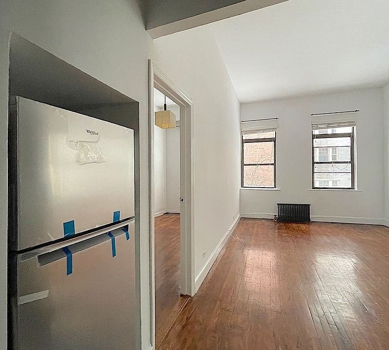 1st image of 54 Jane St APT 4