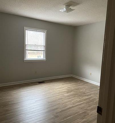 5th image of 1057 3rd St SE #1