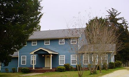 Front view of home.