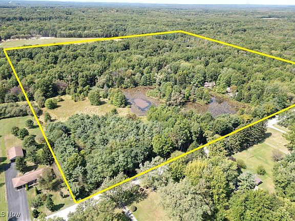 3rd image of 819 Braceville Robinson Rd NW