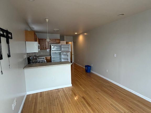 3rd image of 1527 S 12th St #3