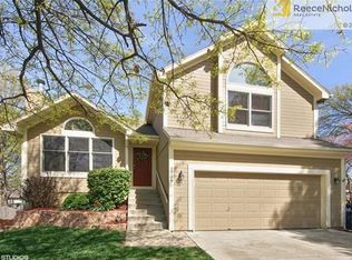 2709 NE Field Creek Ct, Blue Springs, MO 64014