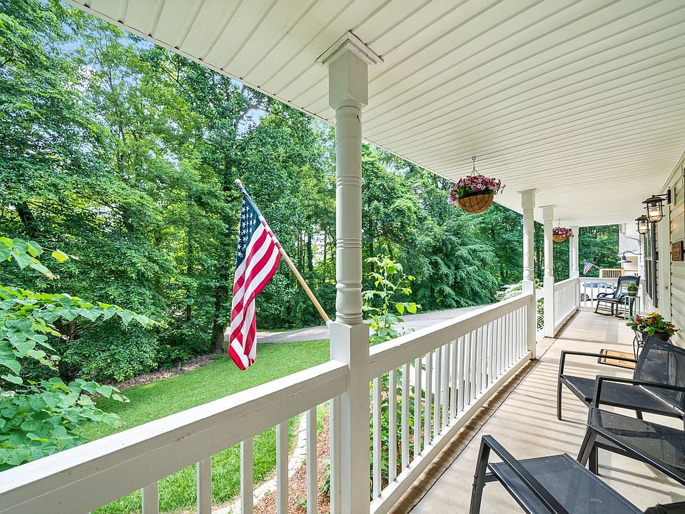 1st image of 2704 Cider Dr