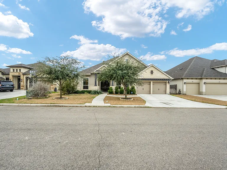 7938 Cibolo Vw — Photo 23