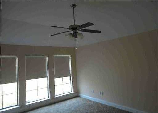 3rd image of 309 Madewood Dr