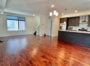 2122 Kensington Walk, Philadelphia, PA 19125