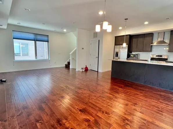 2122 Kensington Walk, Philadelphia, PA 19125