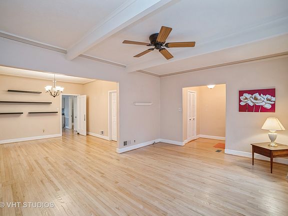 2nd image of 5722 N Melvina Ave