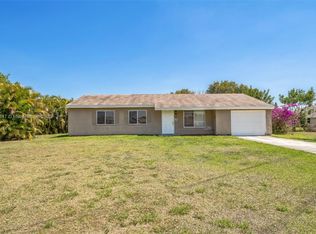 301 SE Whitmore Dr, Port Saint Lucie, FL 34984