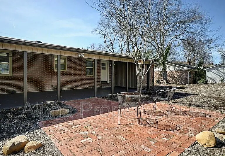 21 Lisa Dr — Photo 25
