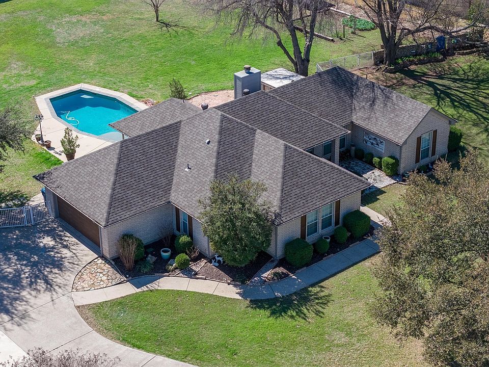 1st image of 1808 Bear Springs Dr