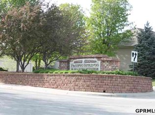 17028 Howard Plz, Omaha, NE 68118