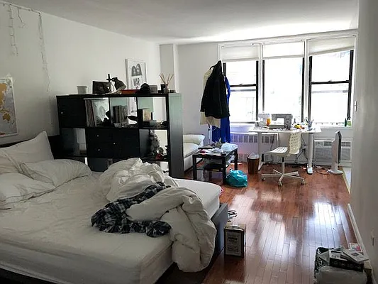 Rented by Cohen Smith Chang LLC | media 12