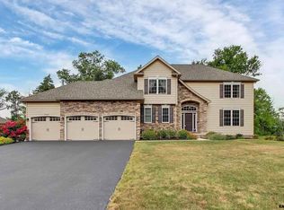 7665 Green Ridge Ln, Abbottstown, PA 17301