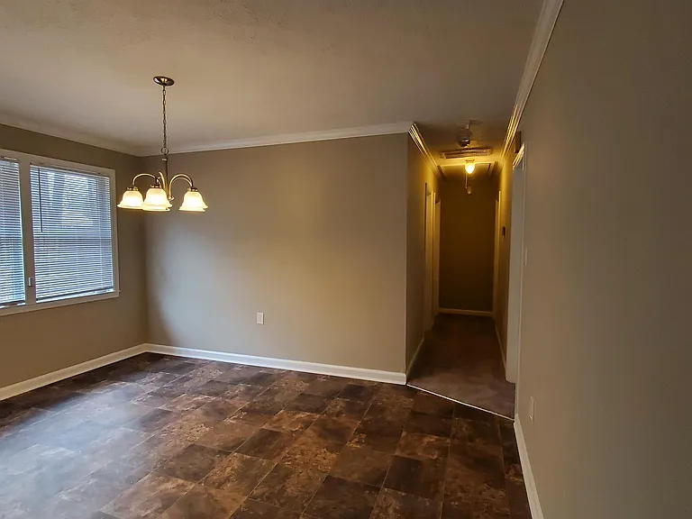 180 N Burson Ave — Photo 22
