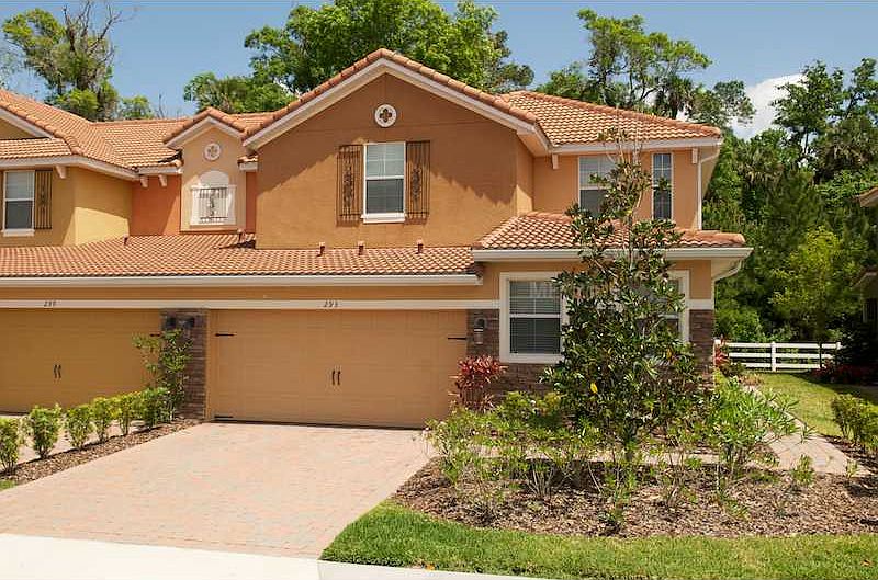 1st image of 293 Terracina Dr