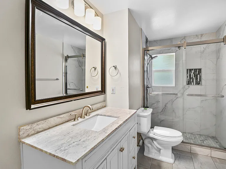 1319 Wylie Way — Photo 10