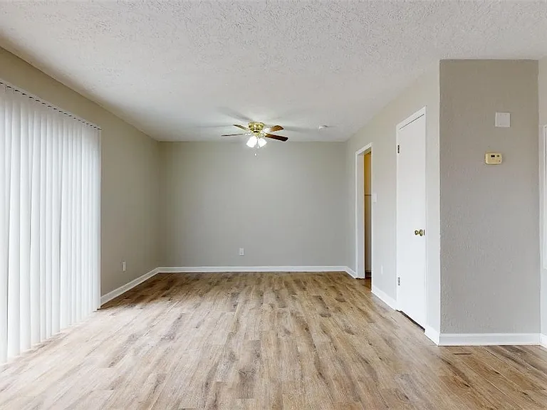1803 Potomac Pl #B — Photo 3