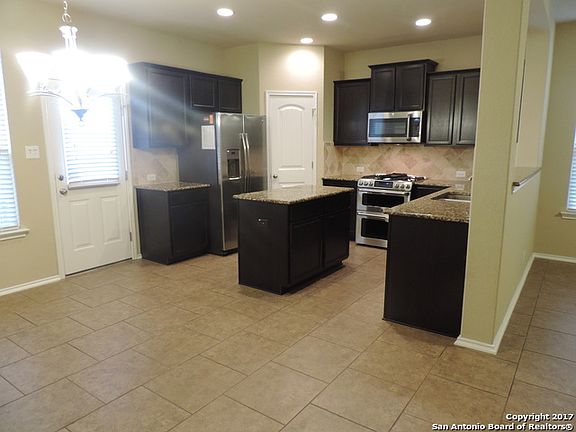 3rd image of 162 Cita Roost