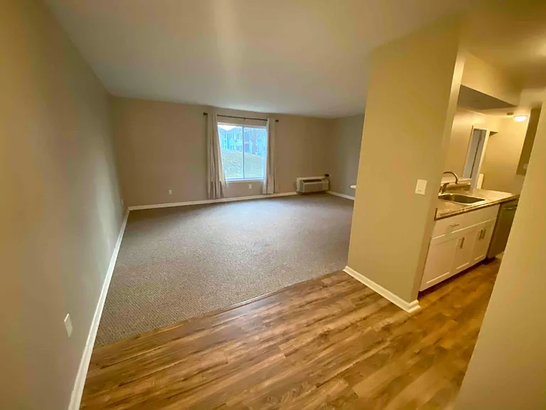 47 Bolton Ct — Photo 1