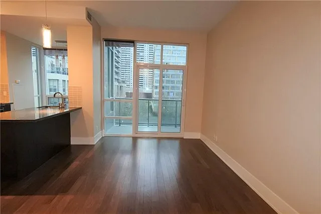 120 Homewood Ave #418 — Photo 6