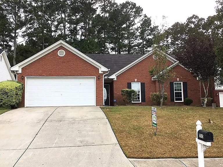 2515 Freemans Walk Dr — Photo 2