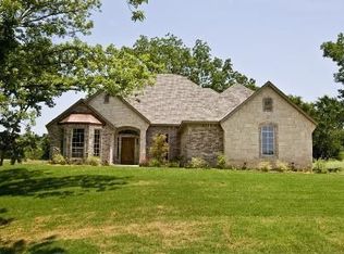 8021 Redhawk Ln, Edmond, OK 73034