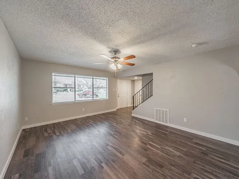 1774 Belshire Ct — Photo 5