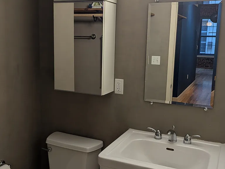 2500 Walnut St #111 — Photo 24