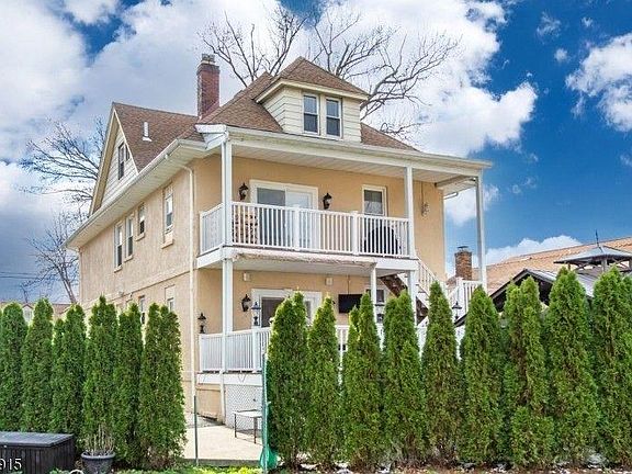 3rd image of 22 Essex St #1