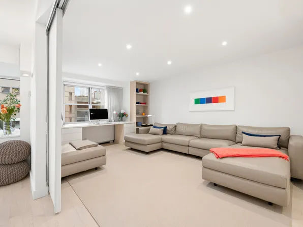 150 East 69th Street image 7 of 12