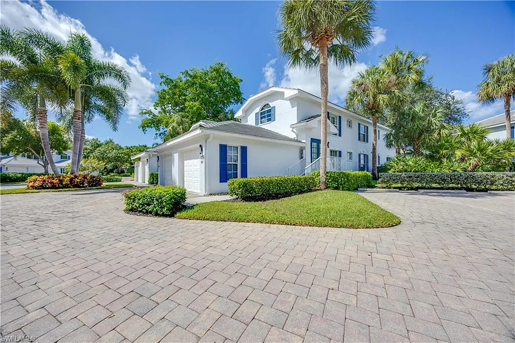 2 bed, 2.0 bath, 1663 sqft, $9,900 — Photo 1