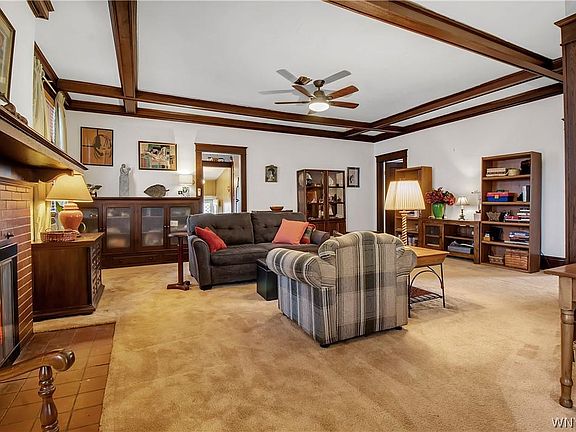 4th image of 808 Cayuga Dr