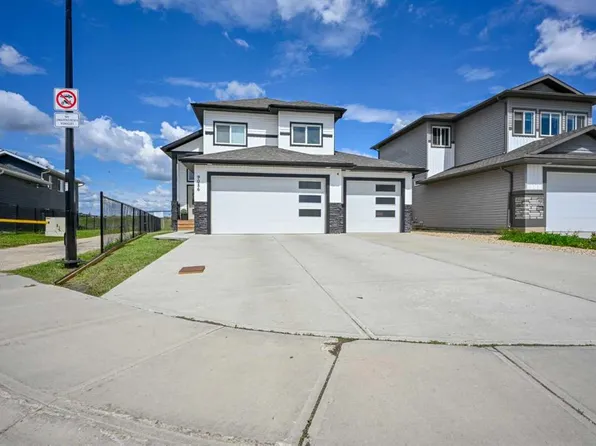 9086 S 81st Ave, Grande Prairie, AB T8X 0P2