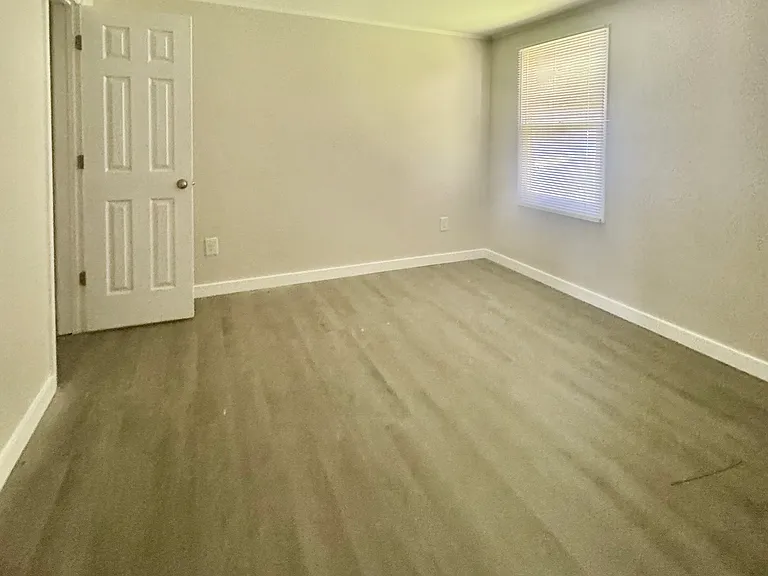 1165 Depot St NE — Photo 9
